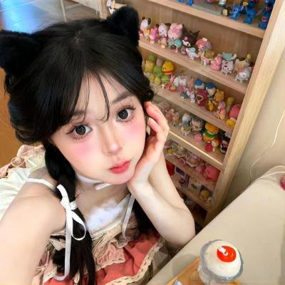 年轻女子